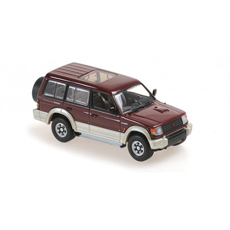 Mitsubishi Pajero LWB 1991 Dark Red Metallic Minichamps 940163470