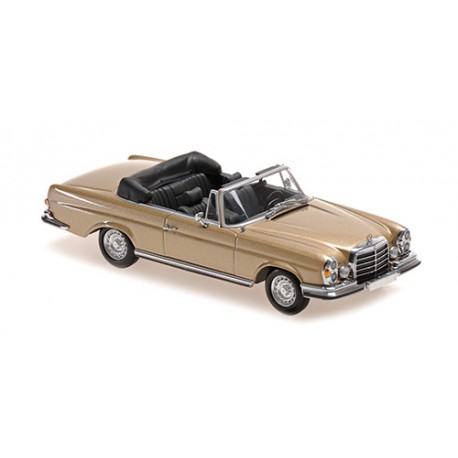 Mercedes Benz 280 SE 3.5 Cabriolet W111 1970 Gold Met Minichamps 940038130