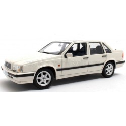 Volvo 850 GLT 1994 White Cult Models CML171-3