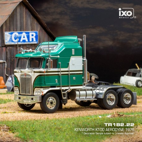 Miniature Camion Kenworth W925 1970 - IXO 1/43 - Réf. TR203.22 - Orange - Neuf
