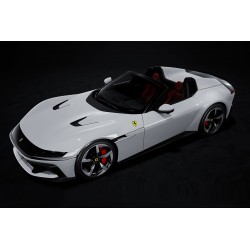 Ferrari 12 Cilindri Spider Bianco Artico Looksmart LS556B