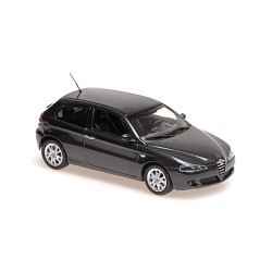 Alfa Romeo 147 2005 Black Metallic Minichamps 940120561