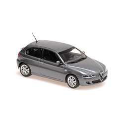 Alfa Romeo 147 2005 Grey Metallic Minichamps 940120560