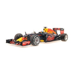 Red Bull Renault RB12 3 Daniel Ricciardo F1 Espagne 2016 Minichamps 117160303