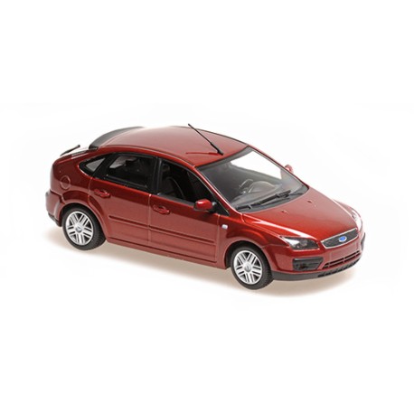 Ford Focus 2004 Dark Red Metallic Minichamps 940084001