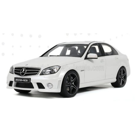 Mercedes Benz C63 AMG 2007 Diamond White GT Spirit GT928