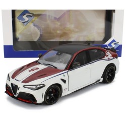 Alfa Romeo Giulia GTAm 2023 White Red Solido S1806907