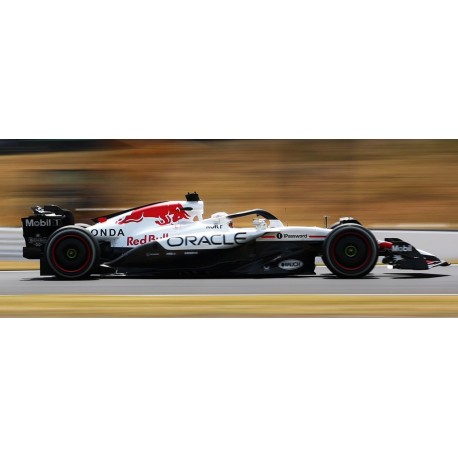 Red Bull RB21 with pitboard 1 Max Verstappen F1 Winner Japon 2025 Spark 18S1004