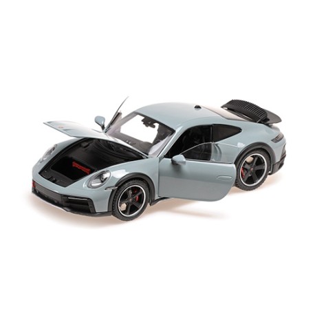 Porsche 911 Dakar 2022 Green Met Minichamps 110062071