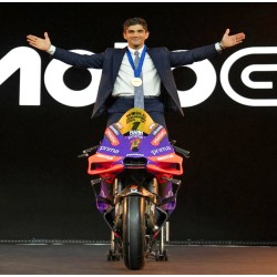 Ducati Desmosedici GP24 1 Jorge Martin Moto GP World Champion FIM Awards 2024 NZG KLW0015-15