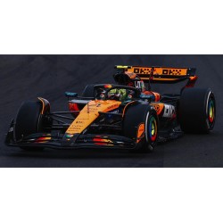 McLaren Mercedes MCL39 4 Lando Norris F1 Winner Hongrie 2025 200 Wins Spark S9640