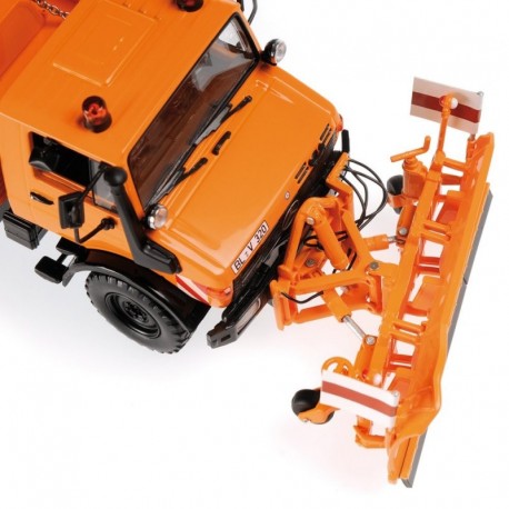 Mercedes-Benz Unimog 1300 L 1976 Orange Minichamps 439033060