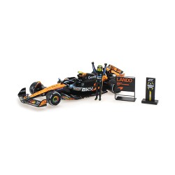 McLaren Mercedes MCL39 4 Lando Norris F1 World Champion Abu Dhabi 2025 Minichamps 530258704