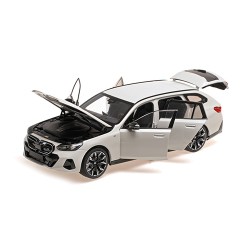 BMW I5 M60 Touring 2024 White Metallic Minichamps 110023601