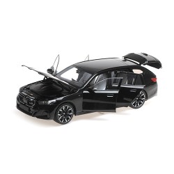 BMW I5 M60 Touring 2024 Black Metallic Minichamps 110023602