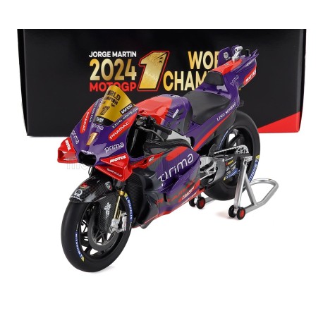 Ducati Desmosedici GP24 1 Jorge Martin Moto GP World Champion FIM Awards 2024 NZG KLW0015-15