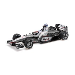 McLaren Mercedes MP4/16 With Mika Hakkinen Riding 4 David Coulthard F1 Espagne 2001 Minichamps 530011814