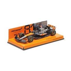 McLaren Mercedes MCL39 81 Oscar Piastri F1 2nd Angleterre 2025 Minichamps 537255481