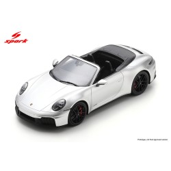 Porsche 911 Carrera 4 GTS Cabriolet 992.2 Ice Grey Metallic Spark 18S1047