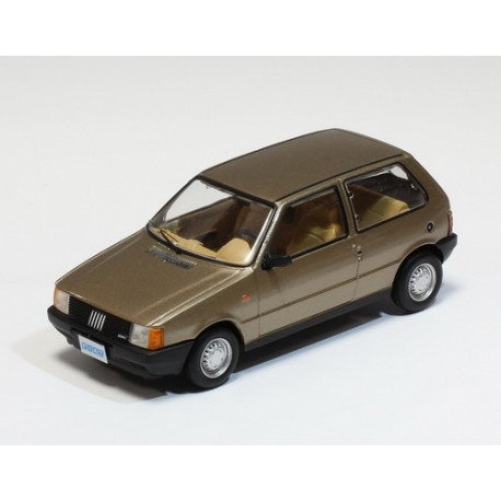 Fiat Uno 1983 Brune IXO PRD260