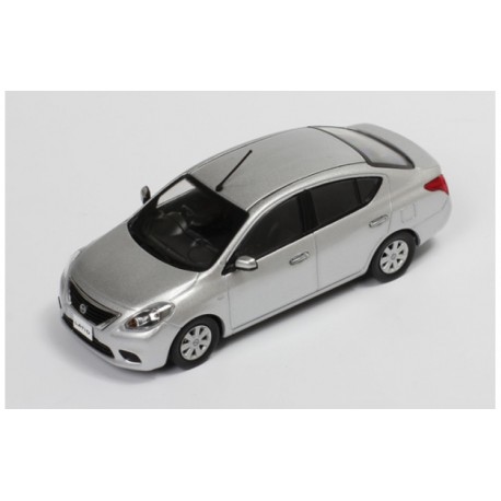Nissan Latio 2012 Silver IXO JC253