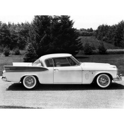 Studebaker Gold Hawk Blanche 1957 Sunstar SUN6152