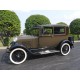 Ford A-Model Tudor Noire et Beige 1931 Sunstar SUN6103