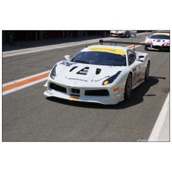 Ferrari 488 Challenge Bianco Avus 100 Looksmart LS18RC010E
