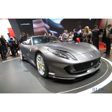 Ferrari 812 Superfast Grigio Caldo Opaco Looksmart LS467B