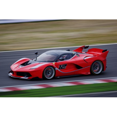 Ferrari FXX-K Customer Version 12 Rouge Looksmart LS18011B