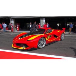 Ferrari FXX-K Customer Version 13 Rouge Looksmart LS18011C