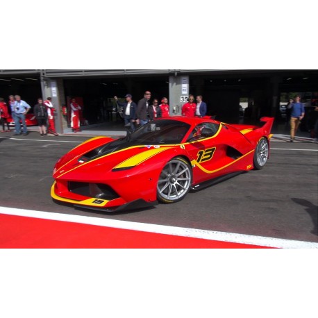Ferrari FXX-K Customer Version 13 Rouge Looksmart LS18011C