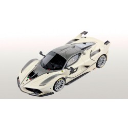 Ferrari FXX-K Customer Version 10 Blanche Looksmart LS18011F