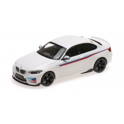 BMW M2 2016 White Presentation Minichamps 410026105