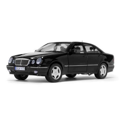 Mercedes E 320 1998 Sunstar SUN1173 Miniatures Autos Motos