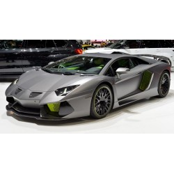 Lamborghini Aventador Aftermarket Grigio Titans with green details Looksmart LS492A