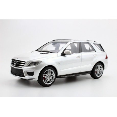 Mercedes ML 63 AMG White 2012 LS Collectibles LS004C