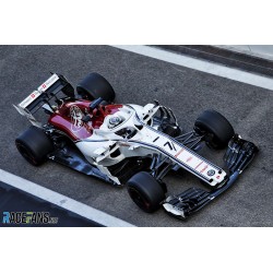 Alfa Romeo Sauber Ferrari C37 7 Abu Dhabi Test 2018 Kimi Raikkonen Spark S6070