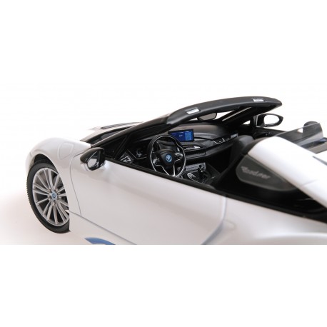 BMW I8 Roadster (I15) White Metallic 2017 Minichamps 155027031