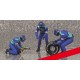 Tyre Change Set Sauber 3 Figurines and 1 Rear Tyre 1/43 F1 2002 Minichamps 343100033