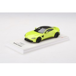 Aston Martin Vantage Lime Essence 2018 Truescale TSM430310