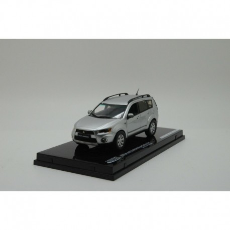 Mitsubishi New Outlander Cool Silver Metal Vitesse VI29334