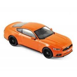 Ford Mustang Fastback 2015 Orange Norev 270545
