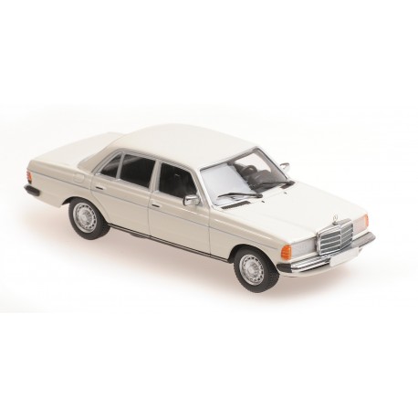 Mercedes Benz 230E W123 1982 White Minichamps 940032201