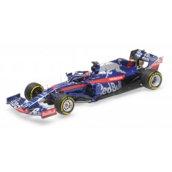 Scuderia Toro Rosso Honda STR14 F1 2019 Daniil Kvyat Minichamps 417190026