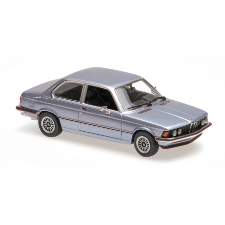 BMW 323I 1975 Light Blue Metallic Minichamps 940025472