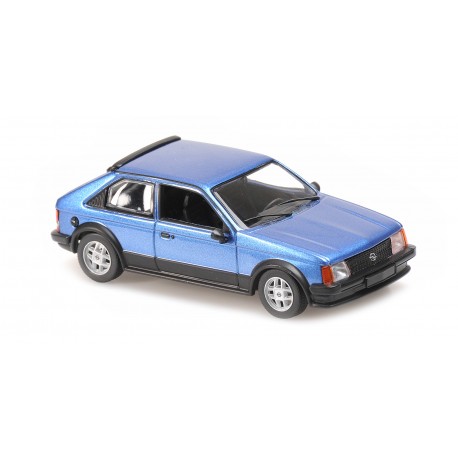 Opel Kadett D SR 1982 Blue Metallic Maxichamps 940044120