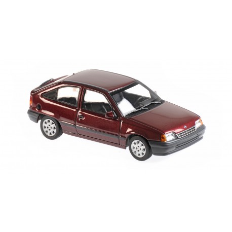 Opel Kadett E 1990 Red Metallic Minichamps 940045901