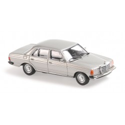 Mercedes Benz W123 230E 1982 Silver Metallic Minichamps 940032202