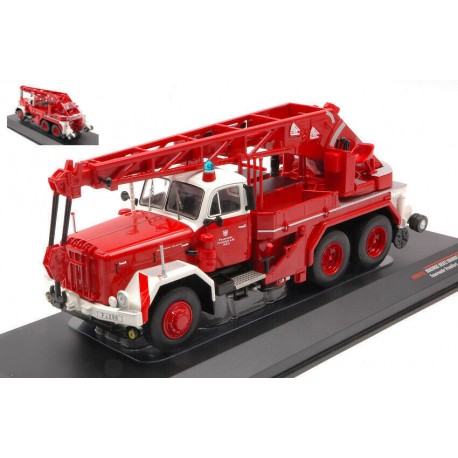 Magirus Uranus KW 16 Fire Brigade of Frankfurt 1959 Red and White IXO TRF017S
